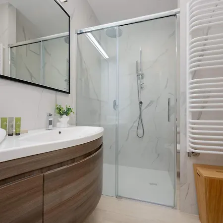 Kasprzaka Elegant In Wola With Parking By Renters Apartment