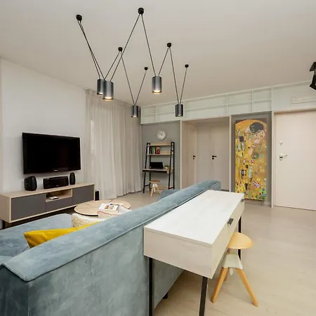 Apartment Kasprzaka Elegant In Wola With Parking By Renters *