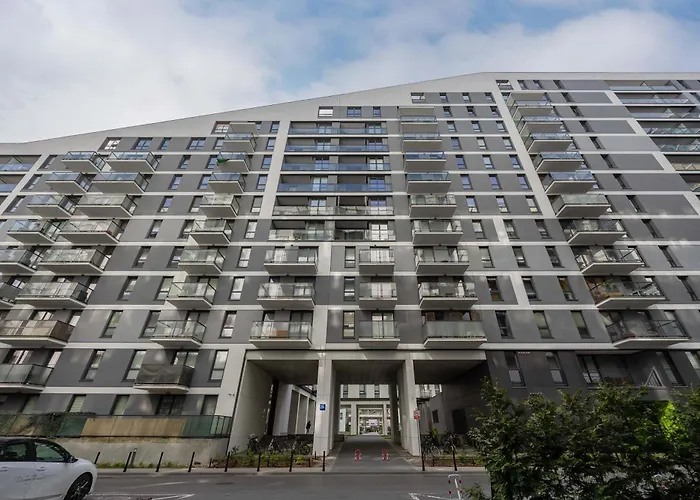 Kasprzaka Elegant In Wola With Parking By Renters شقة