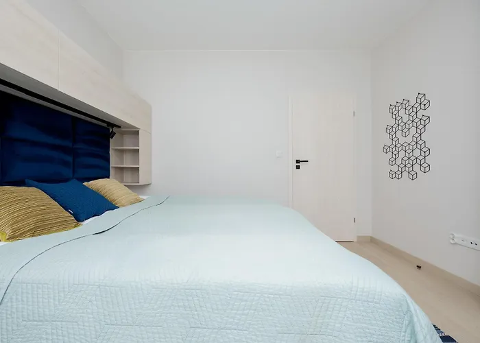 Kasprzaka Elegant In Wola With Parking By Renters * وارسو