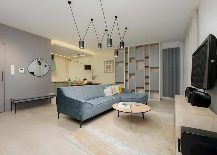 Kasprzaka Elegant In Wola With Parking By Renters شقة وارسو