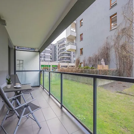 Kasprzaka Elegant In Wola With Parking By Renters Apartmán *